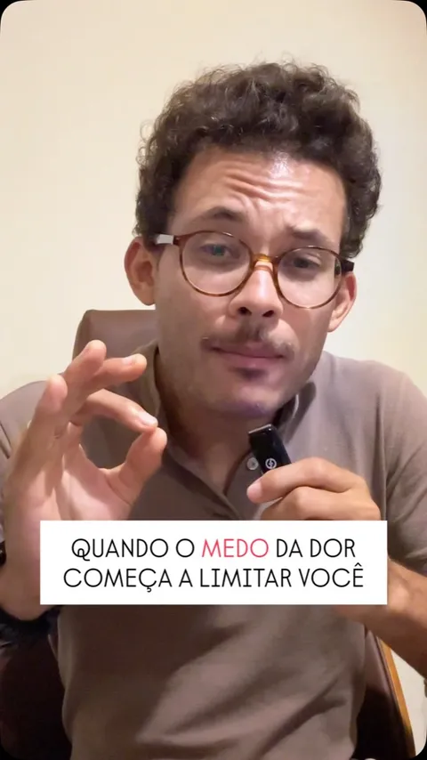 Marlon Torres falando para a câmera, com o texto: quando o medo da dor começa a limitar você.